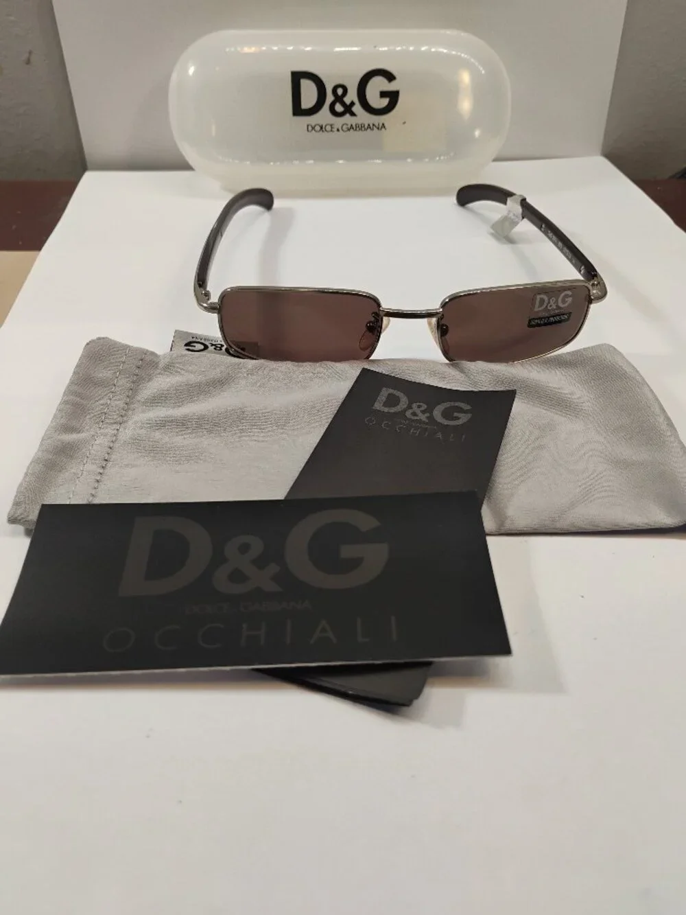 VINTAGE DOLCE & GABBANA DG 2011 Sunglasses with Hard Case Dust Bag Papers Y2K